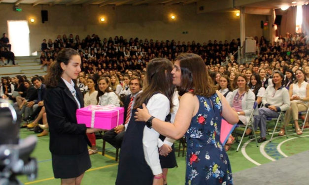 la comunidad villamariana tuvo su ceremonia de cambio de mando, donde la actual directora Ana María Tomassini hizo entrega del cargo a Loreto Jullian, quien asumirá desde marzo 2020.